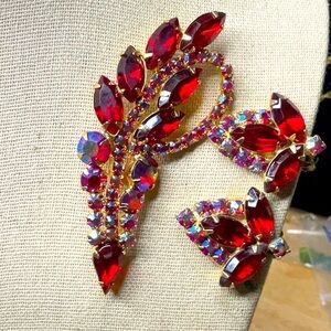 FINALE - Brooch set With Earrings